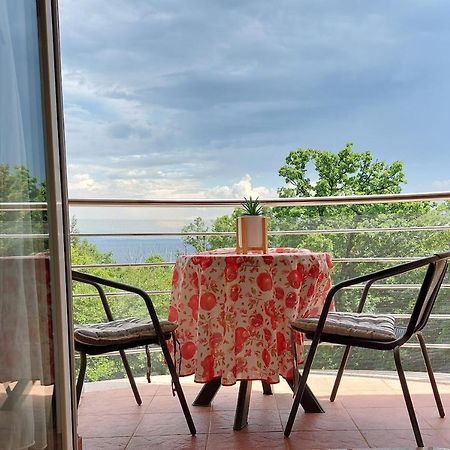 Starry Night - Smart Tv, Extra Big Bed, Big Bathtub, Private Parking, Sea View, Wifi, 2Bedrooms Volosko Zewnętrze zdjęcie
