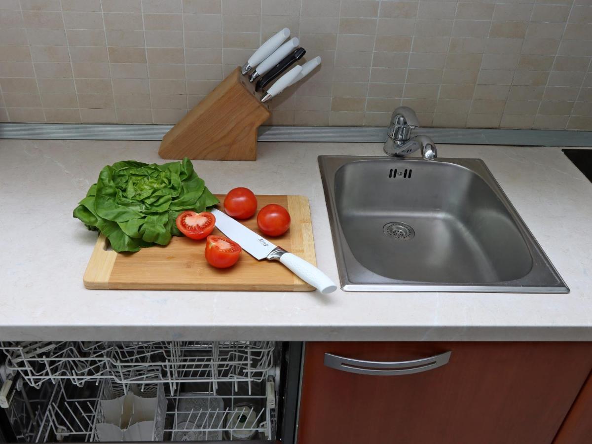 Starry Night - Smart Tv, Extra Big Bed, Big Bathtub, Private Parking, Sea View, Wifi, 2Bedrooms Volosko Zewnętrze zdjęcie