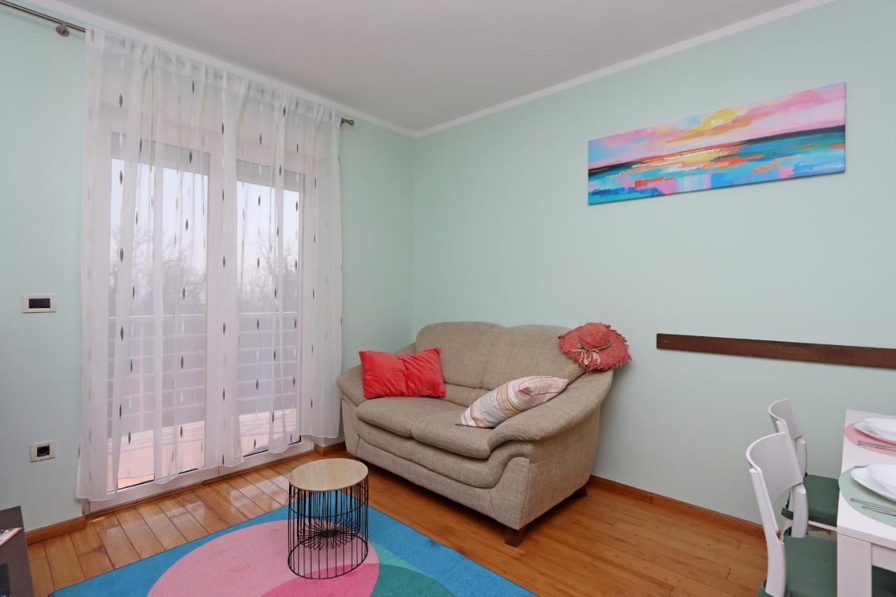 Starry Night - Smart Tv, Extra Big Bed, Big Bathtub, Private Parking, Sea View, Wifi, 2Bedrooms Volosko Zewnętrze zdjęcie